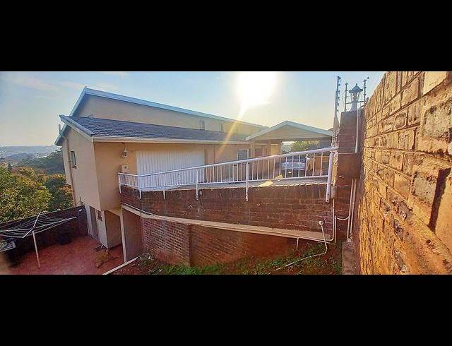 4 BEDROOM HOUSE FOR SALE IN MANOR GARDENS